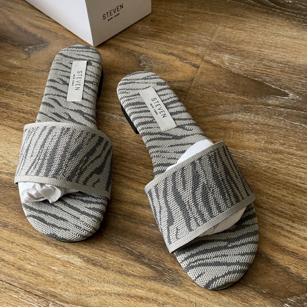 NWT Steven New York Steve Madden Seala Zebra Slide Sandals